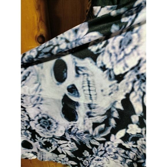 Hot Topic Skulls and flowers halter mini dress size XL - Picture 6 of 8